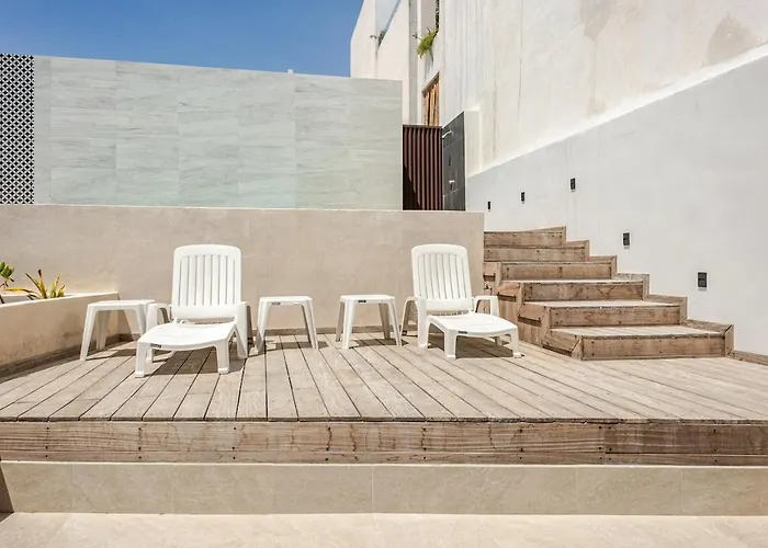 Charming Equipped Near 5th Avenue Apartment